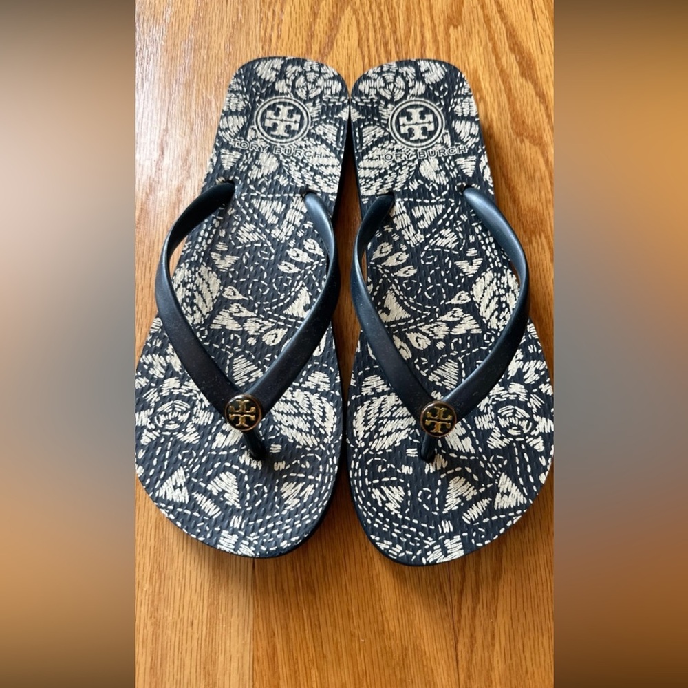 Tory Burch Flip Flops women Authentic - Blossom Color